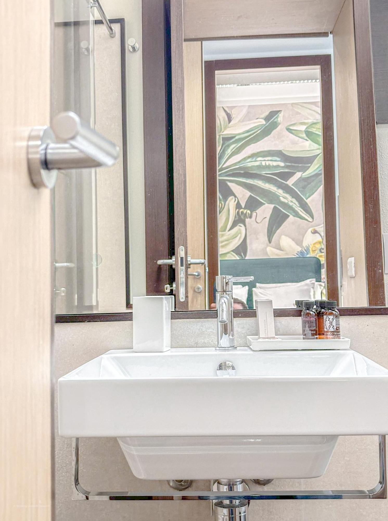 Fontana Suites - 15 Min Dal Duomo Milánó Kültér fotó
